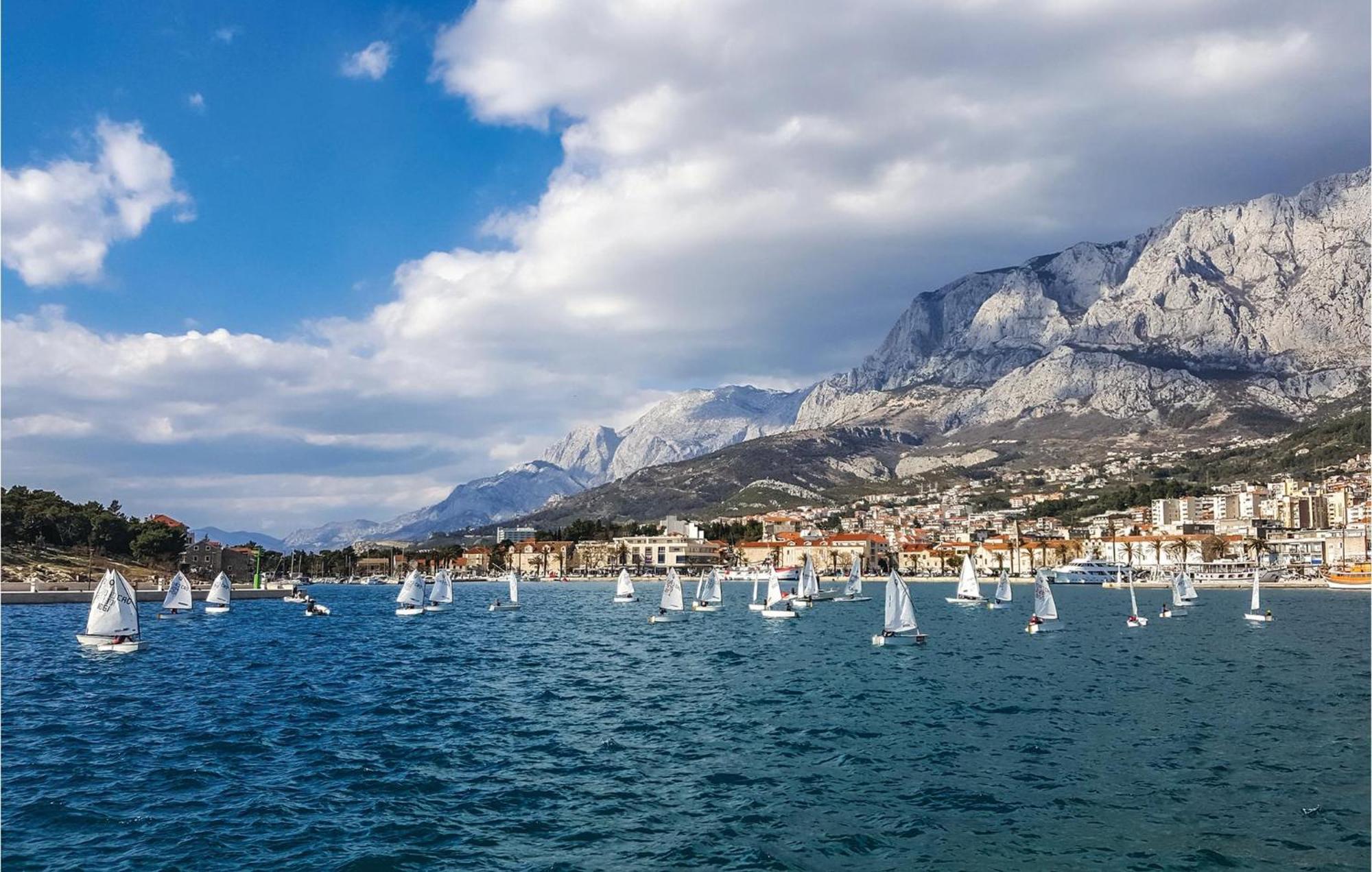 3 Bedroom Gorgeous Home In Makarska Esterno foto