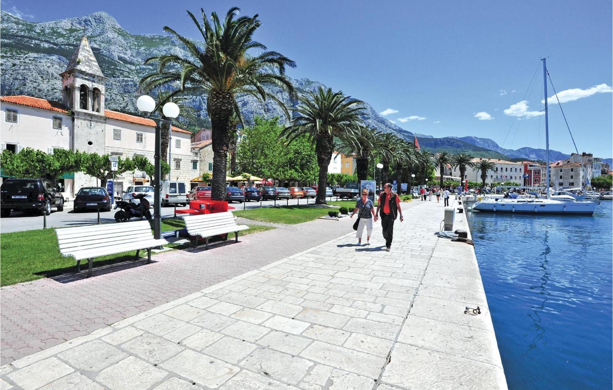 3 Bedroom Gorgeous Home In Makarska Esterno foto